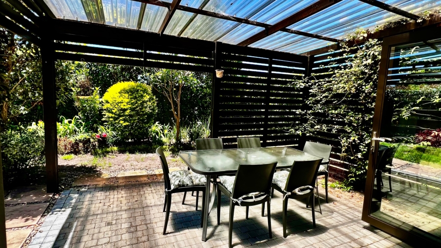 3 Bedroom Property for Sale in Earls Court Lifestyle Estate Western Cape